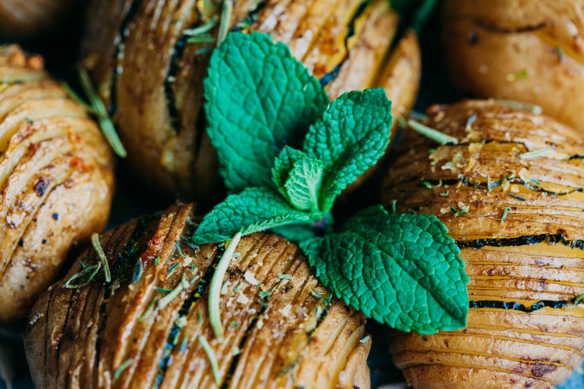 hasselback-potatoes-veggieboogie-5